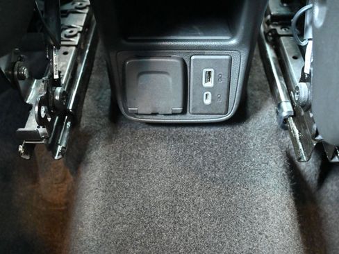 Used 2023 Chevrolet TrailBlazer RS w/ Sun and Liftgate Package image 24