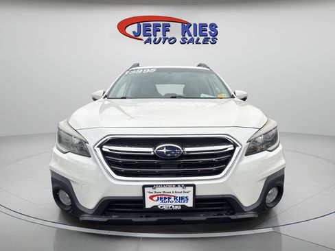 Used 2018 Subaru Outback 2.5i Limited image 2