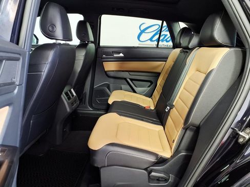 Used 2020 Volkswagen Atlas Cross Sport SEL Premium AWD/4WD image 8