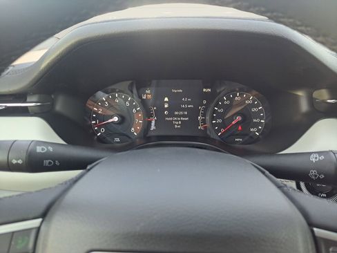 New 2026 Jeep Compass Limited image 9