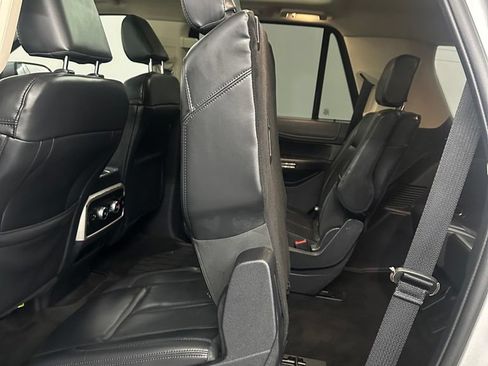 Used 2022 Ford Expedition XLT AWD/4WD image 27