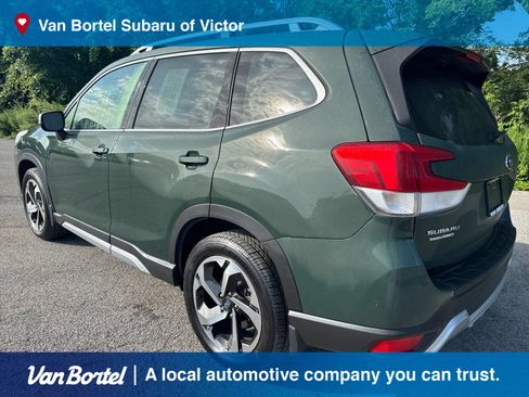 Certified 2023 Subaru Forester Touring AWD/4WD image 4
