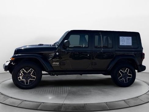 Used 2024 Jeep Wrangler Unlimited Sahara AWD/4WD image 6