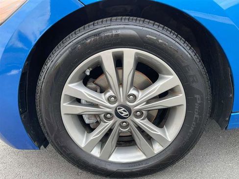 Used 2017 Hyundai Elantra SE image 29