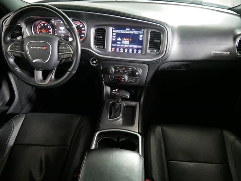 Used 2019 Dodge Charger SXT w/ Plus Group image 10