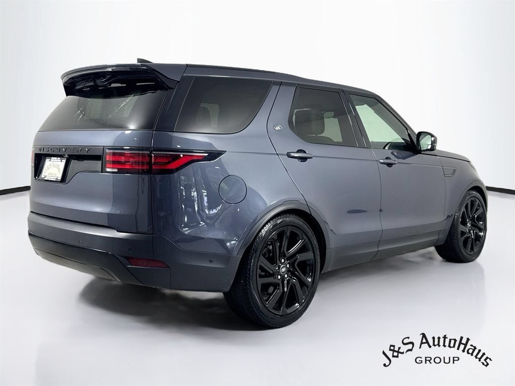 Used 2024 Land Rover Discovery S AWD/4WD image 7
