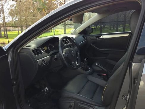 Used 2014 Volkswagen Jetta SE image 9