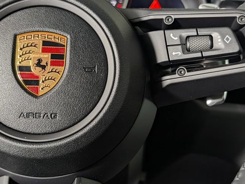 New 2026 Porsche Macan AWD/4WD image 38