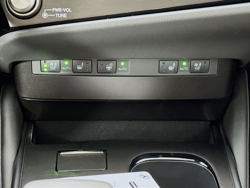 New 2025 Lexus ES 300h w/ Premium Package image 21