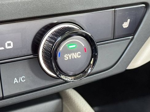 Used 2023 Honda Accord EX image 30