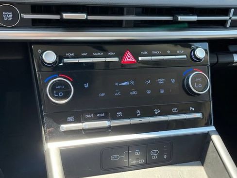 Used 2026 Hyundai Santa Fe SEL AWD/4WD image 22