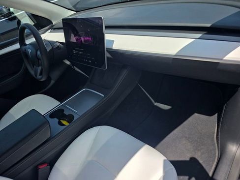 Used 2025 Tesla Model Y Long Range AWD/4WD image 20