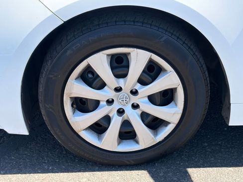 Used 2024 Toyota Corolla LE FWD image 6