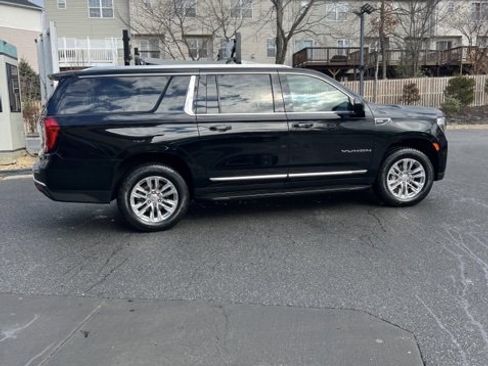 Used 2021 GMC Yukon XL SLT AWD/4WD image 6
