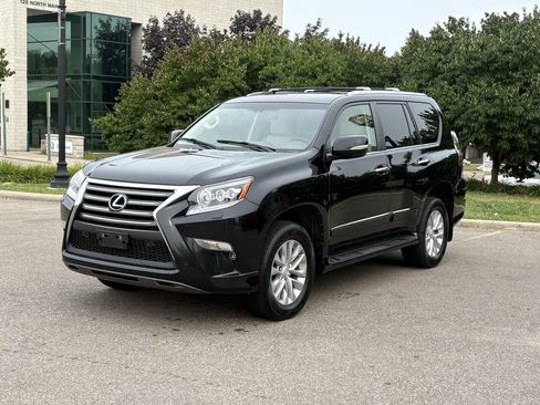 Used 2014 Lexus GX 460 w/ Premium Package AWD/4WD image 4