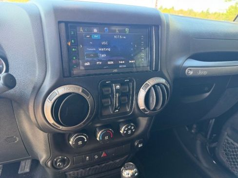 Used 2017 Jeep Wrangler Unlimited Sport w/ Quick Order Package 24S image 8