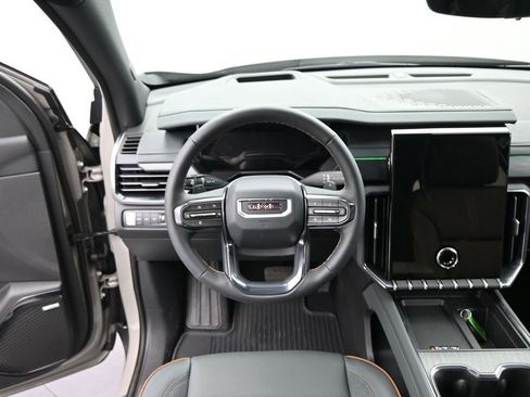 New 2026 GMC Acadia AT4 image 17