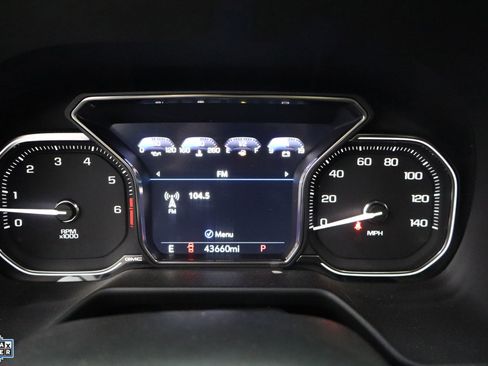 Used 2021 GMC Yukon SLT w/ SLT Premium Package image 15