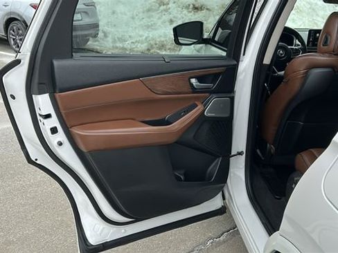 Certified 2025 Acura MDX w/ Advance Package image 21