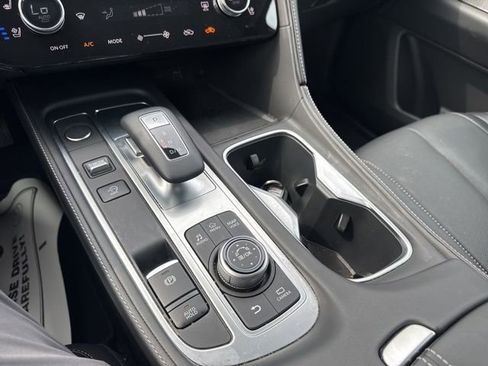 Used 2024 INFINITI QX60 Luxe image 24