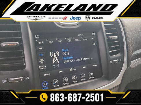 Used 2022 Chrysler 300 Touring L RWD image 21