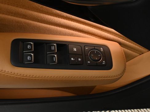 Used 2021 Lexus LS 500 AWD w/ Luxury Package image 25