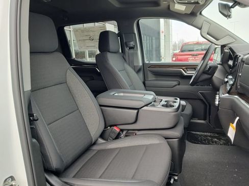 New 2026 GMC Sierra 1500 SLE w/ Preferred Package AWD/4WD image 15