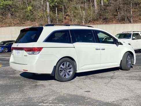 Used 2017 Honda Odyssey Touring image 3