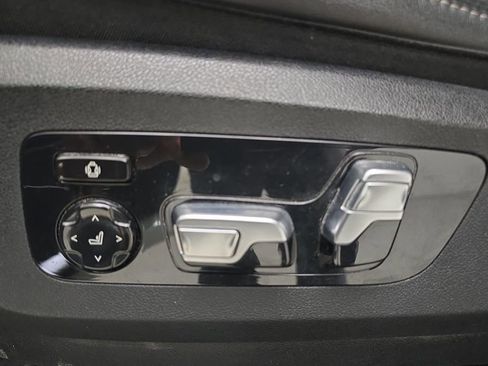 Certified 2023 BMW X7 xDrive40i w/ M Sport Package image 13