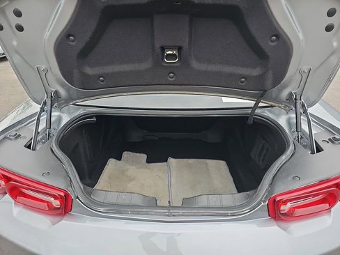 Used 2024 Chevrolet Camaro LT RWD image 15