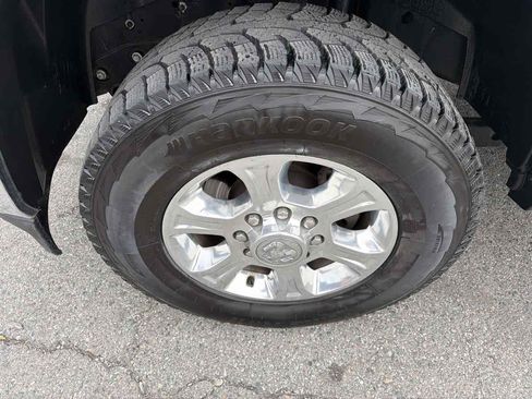 Used 2021 RAM 2500 Big Horn w/ Level 1 Equipment Group image 10