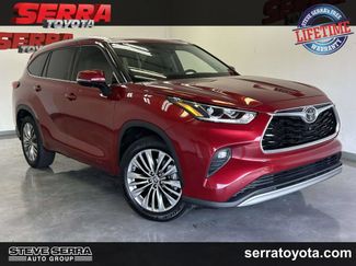 Used 2020 Toyota Highlander Platinum FWD video 1