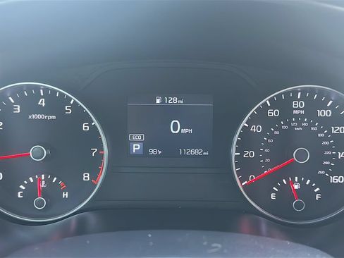 Used 2020 Kia Sportage EX w/ EX Technology Package FWD image 2
