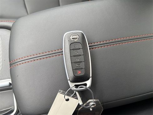 New 2025 Nissan Sentra SR w/ SR Premium Package image 30