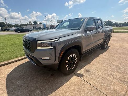 Used 2024 Nissan Frontier Pro-X RWD image 4