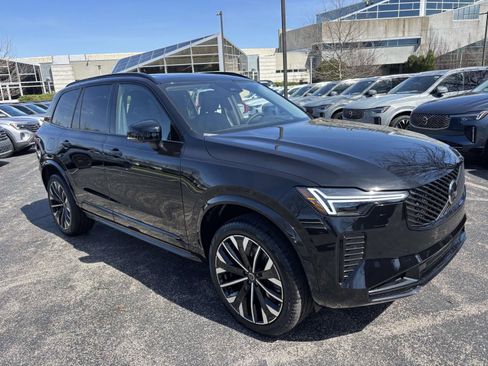 New 2026 Volvo XC90 T8 Ultra w/ Protection Package Premier AWD/4WD image 3