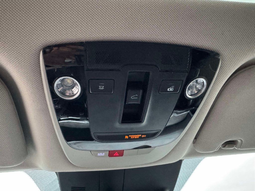 Used 2024 Kia Sorento SX AWD/4WD image 30