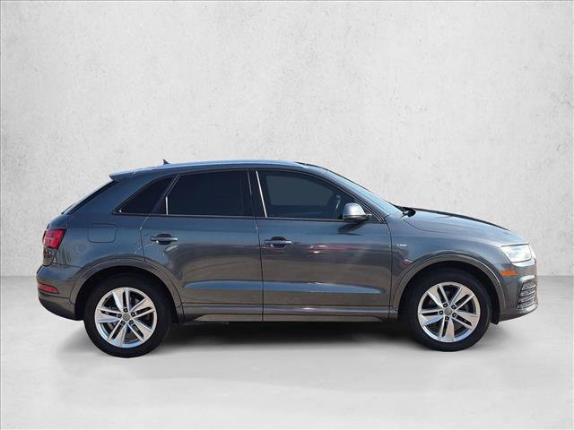 Used 2018 Audi Q3 2.0T Premium w/ Convenience Package FWD image 4