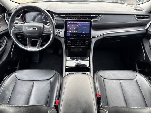 Used 2022 Jeep Grand Cherokee L Limited image 18