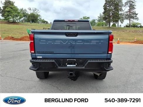 Used 2025 Chevrolet Silverado 2500 LT w/ Trail Boss Package AWD/4WD image 6