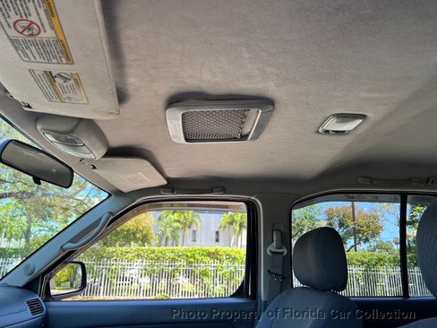Used 2004 Nissan Xterra XE RWD image 45