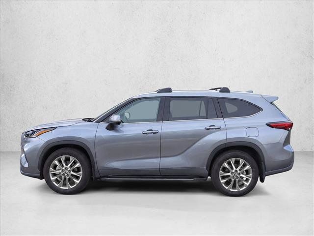 Used 2026 Toyota Highlander Limited AWD/4WD image 12
