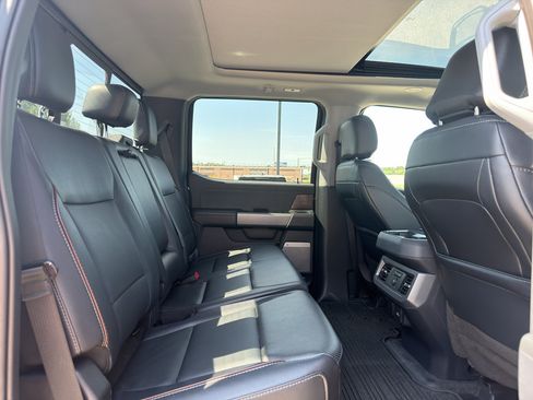 Used 2023 Ford F250 Lariat w/ Lariat Ultimate Package AWD/4WD image 17