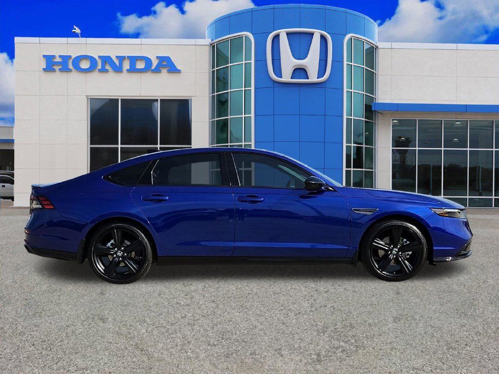 Used 2026 Honda Accord Sport image 2