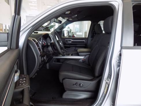 Certified 2025 RAM 1500 Big Horn AWD/4WD image 19