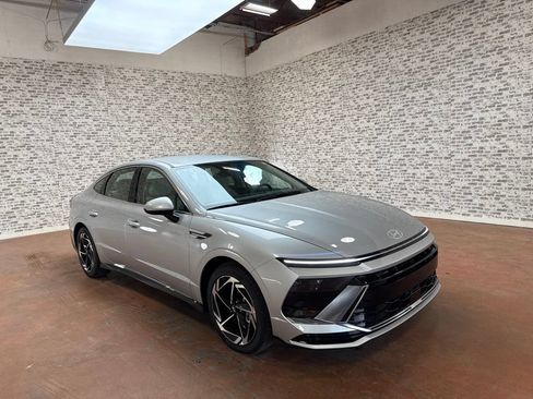 New 2026 Hyundai Sonata SEL FWD image 1