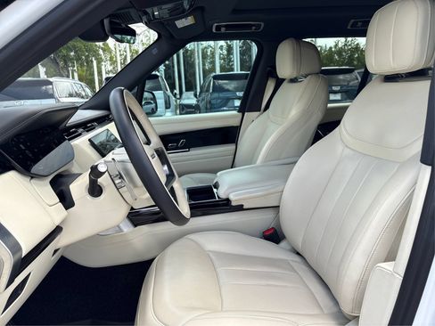 Used 2023 Land Rover Range Rover SE AWD/4WD image 9
