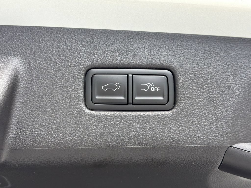 New 2027 Kia Carnival SX w/ Dark Edition Package FWD image 7