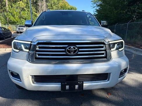 Used 2021 Toyota Sequoia Platinum AWD/4WD image 10