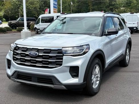 New 2026 Ford Explorer Active RWD image 1